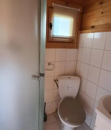 別荘 Drewniany ミエンジボジェ