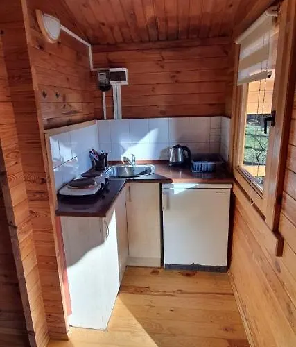 Drewniany 別荘 ミエンジボジェ